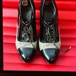 Anne Klein Black and White Classic Heels Sharon